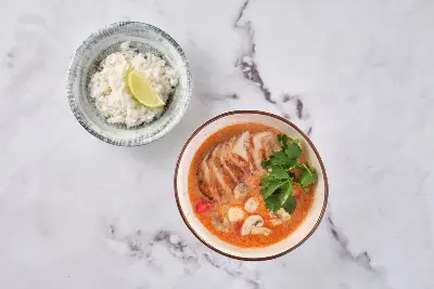 Том ям с курицей ланч Изображение Том ям с курицей ланч - МАМА