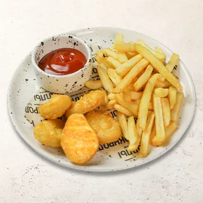 Наггетсы и картофель фри